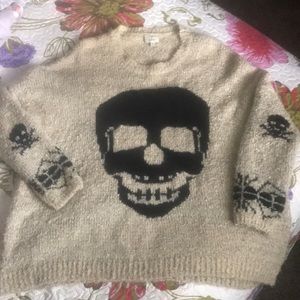 Ladies skull sweater